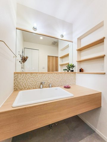 ピースタウン野洲市市三宅の完成予想図|【建物プラン】
建物面積105.16㎡、建物価格1800万円（分譲地外）
耐震に断熱、空気環境まで
こだわりの標準仕様