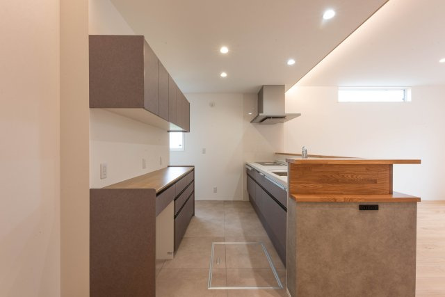 ピースタウン野洲市市三宅の完成予想図|【建物プラン】
建物面積105.16㎡、建物価格1800万円（分譲地外）
耐震に断熱、空気環境まで
こだわりの標準仕様