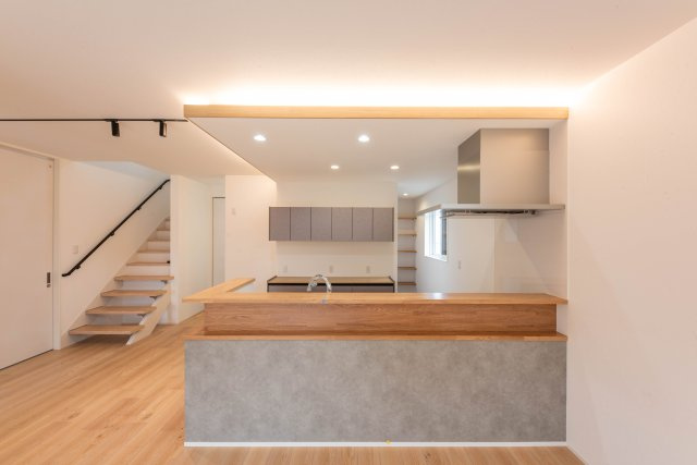 ピースタウン野洲市市三宅の完成予想図|【建物プラン】（分譲地外）
耐震に断熱、空気環境まで
こだわりの標準仕様