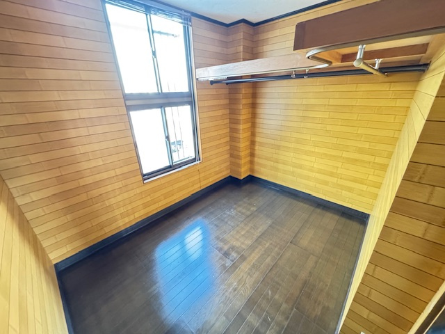 島ハイツの内装