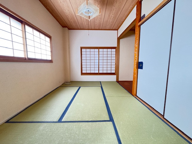 島ハイツの和室