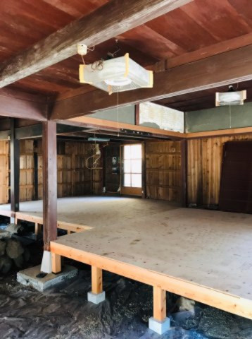 【居間・リビング】 | 大津市葛川坂下町876番　中古戸建