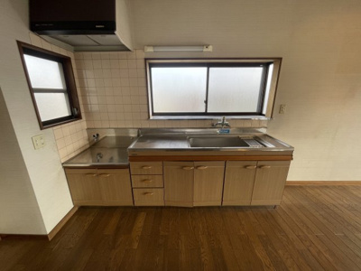 【キッチン】 | 上山口　中古戸建 | 必要な機能の揃った適度な大きさのキッチン