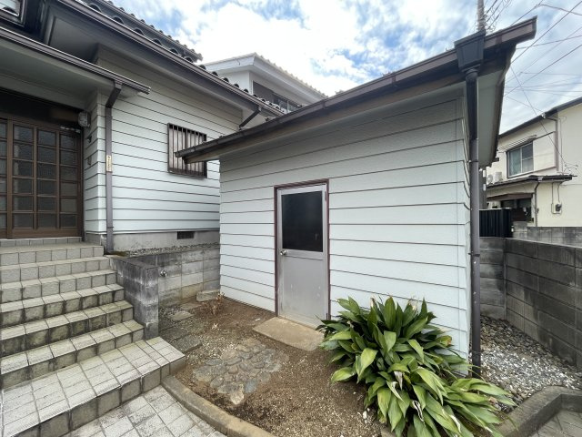 【設備】 | 上山口　中古戸建 | この物置、広いです。中も見てほしい。