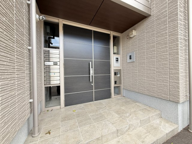 ベレオ クレマティスのエントランス