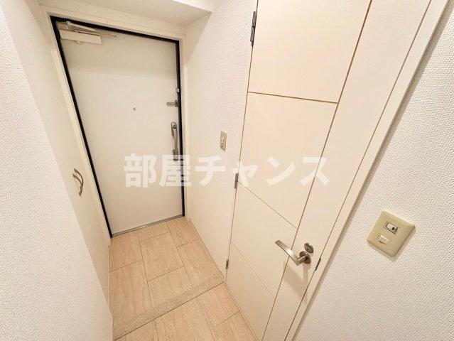 LUMINOUS東別院の玄関