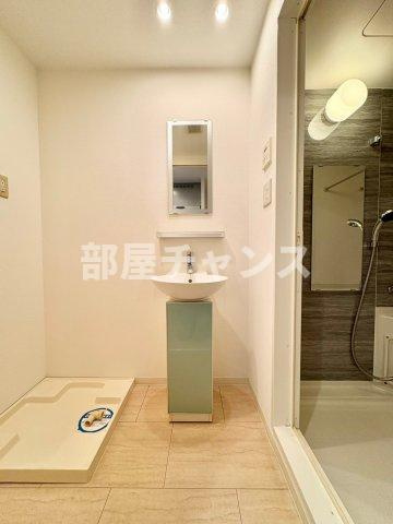 LUMINOUS東別院の独立洗面台