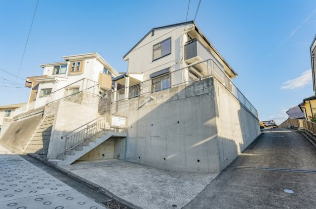 横浜市戸塚区上柏尾町 軽量鉄骨中古戸建て【仲介手数料無料】の外観