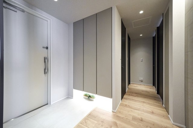 ワールドシティタワーズ・アクアタワーの玄関