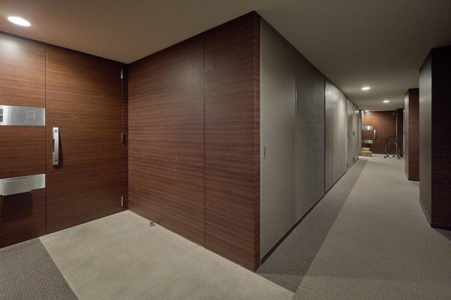 ワールドシティタワーズ・アクアタワーの玄関