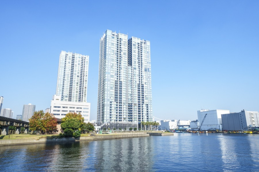 ワールドシティタワーズ・アクアタワーの外観