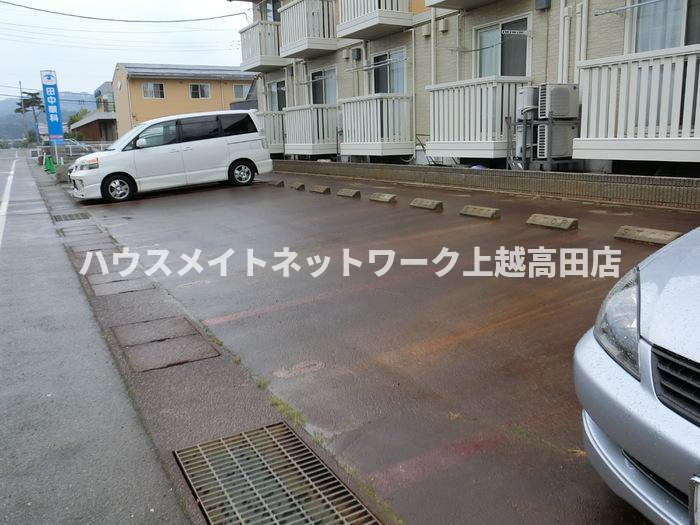 ベリーズの駐車場|駐車場