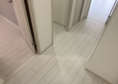 【内装】 | エステ・ヴィラ森の里　1号棟 | 内装はとにかくおしゃれなものがいい！と選ぶ前に、まず住んだ後のことを想像してみましょう。住んでみたらコンセントの位置が悪くて使いにくいなど出てきます。事前にどの家電をどこに置くか想定しておきましょう。