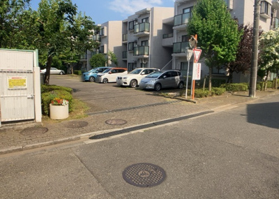 【外観】 | エステ・ヴィラ森の里　1号棟 | マンションの外観は非常に重要なポイントです！外観の善し悪しは資産価値に大きな影響を与えます。外観のいいマンションを購入することで、高値で売却がしやすく、買い手が見つかりやすいというメリットがあります。