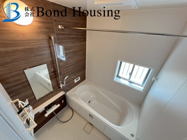 小中学校まで徒歩10分以内　桃山台3丁目　新築戸建　１号棟の浴室