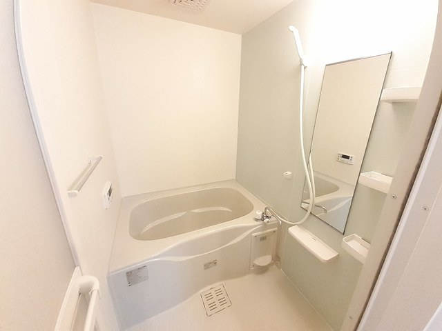 クヴェレの浴室|バス