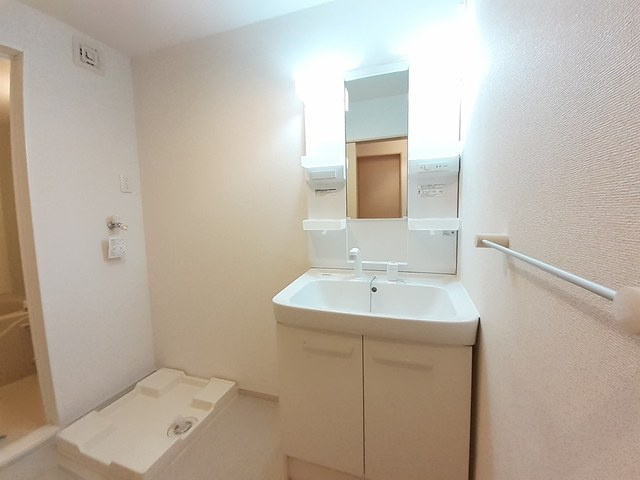 クヴェレの洗面所|洗面所