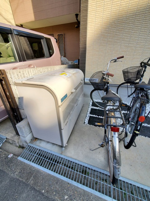 【その他共用部分】 | ハーモニーテラス淡路 | 敷地内ごみ置き場です。