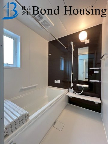 使い勝手良好な間取り　押部谷町西盛第2　2号棟の浴室