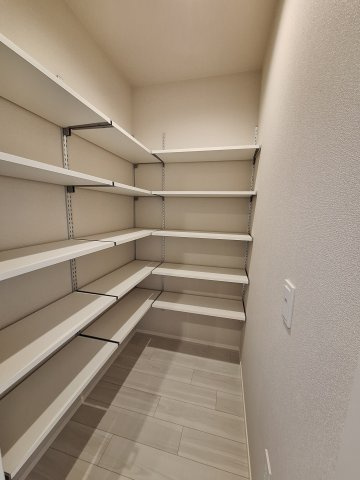 （シニア限定）フォンターナ大宮の収納|収納力のある納戸がついています