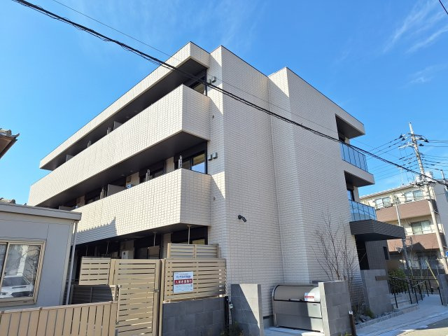 （シニア限定）フォンターナ大宮の外観