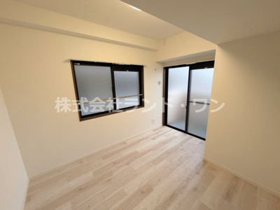 【洋室】 | ワイズユウラク西所沢 | 納戸(4.8帖)