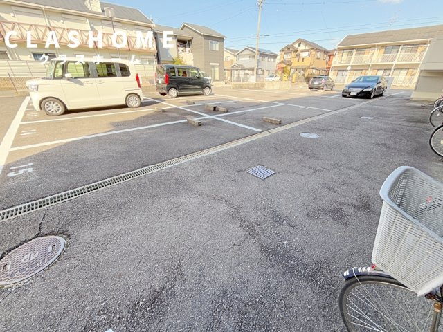 ラ・オプス今本　　刈谷市近郊の賃貸はクラスホームの駐車場