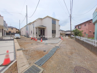 【前面道路含む現地写真】