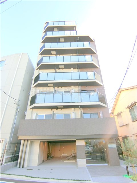 ディアレイシャス新蒲田の外観|2022年6月築　RC鉄筋コンクリート造地上8階建て総戸数24戸のWi-Fi対応インターネット無料