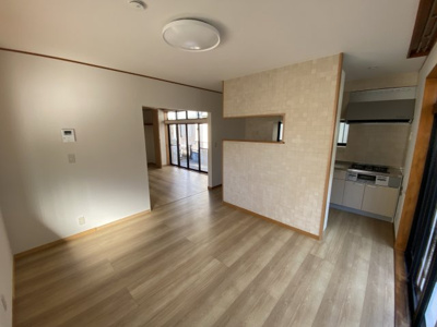 【居間・リビング】 | 清瀬市上清戸2丁目リフォーム済み戸建