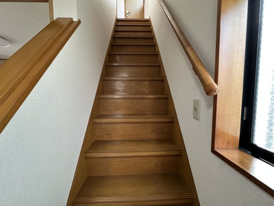 【内装】 | 清瀬市上清戸2丁目リフォーム済み戸建 | 階段