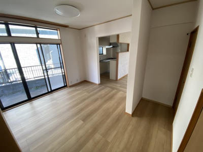 【居間・リビング】 | 清瀬市上清戸2丁目リフォーム済み戸建