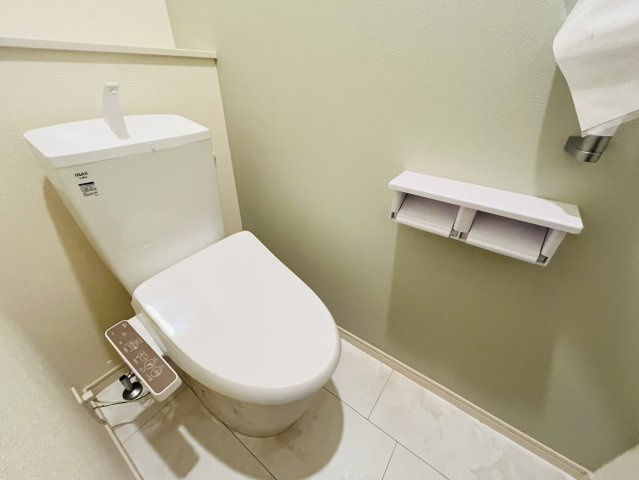 知多信濃川東部土地区画整理全６棟『仲介手数料無料』新築戸建てのトイレ