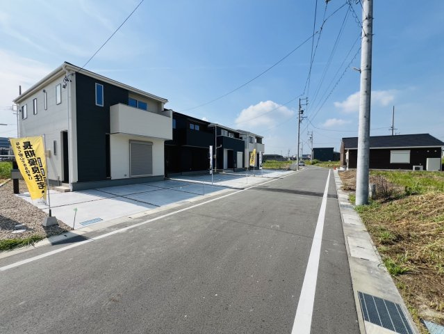 知多信濃川東部土地区画整理全６棟『仲介手数料無料』新築戸建ての前面道路含む現地写真