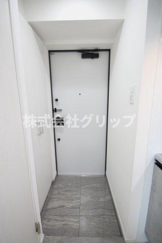 メインステージ東神奈川Ⅱの玄関