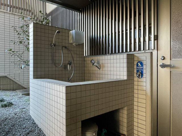 アルファステイツ本原のその他|お散歩帰りにペットの足を洗える水栓が設置されています。