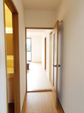 プリオール実丸Ａの玄関