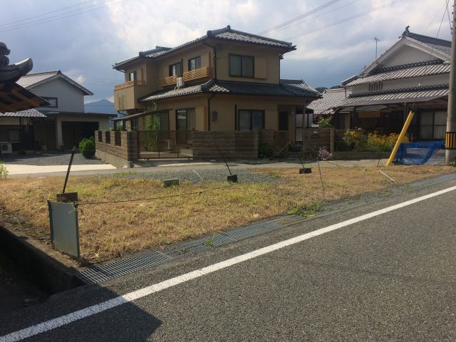 丹波市氷上町石生の売地の前面道路含む現地写真