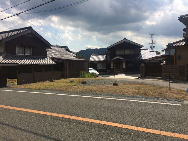 丹波市氷上町石生の売地の前面道路含む現地写真