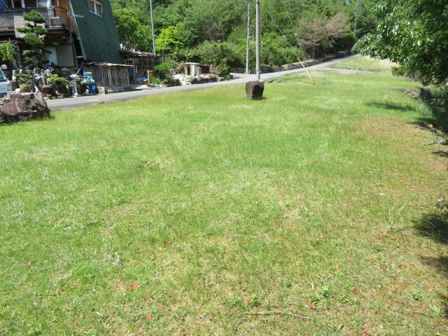 丹波市山南町玉巻の売地の前面道路含む現地写真