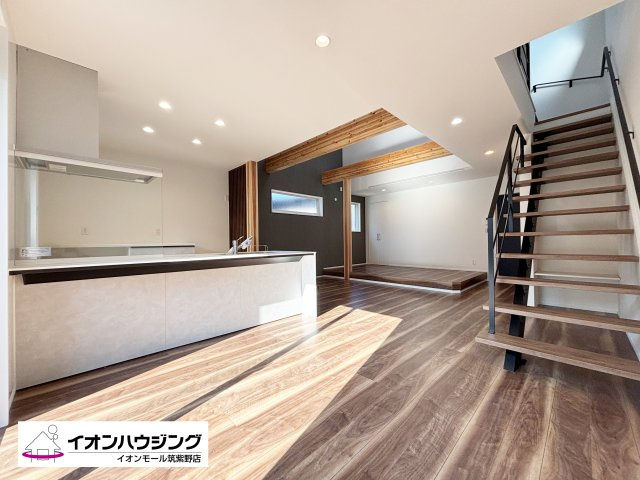 グレイスカーサ柏原2丁目1号棟