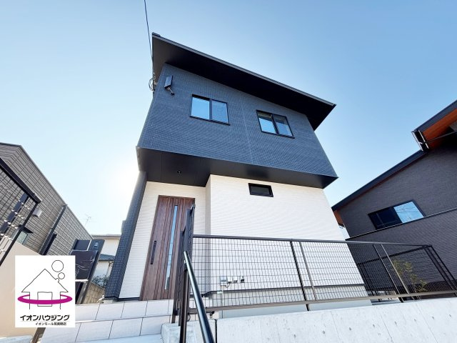 グレイスカーサ柏原2丁目1号棟