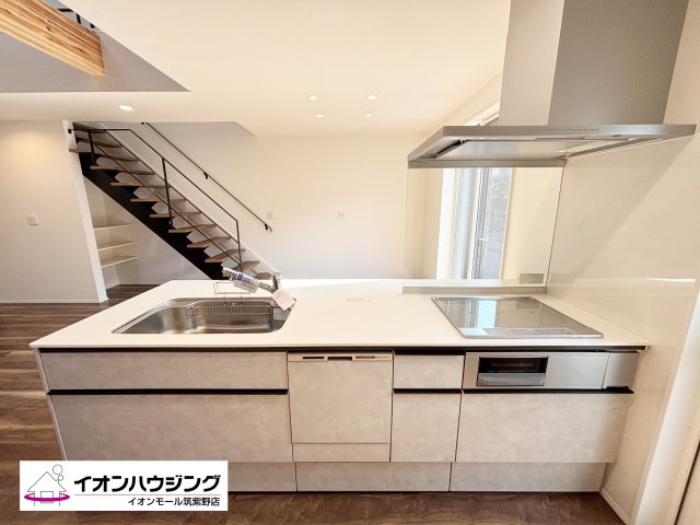 グレイスカーサ柏原2丁目1号棟