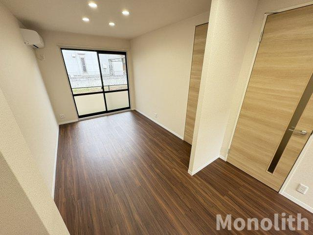 坂の久保ハイツE棟の居間・リビング