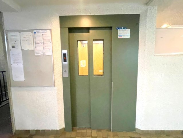 ◆ＪＲ丹波口駅まで徒歩７分◆３沿線利用ＯＫ◆リフォーム完了済みの美室◆壬生グランドハイツのその他共用部分|エレベーター