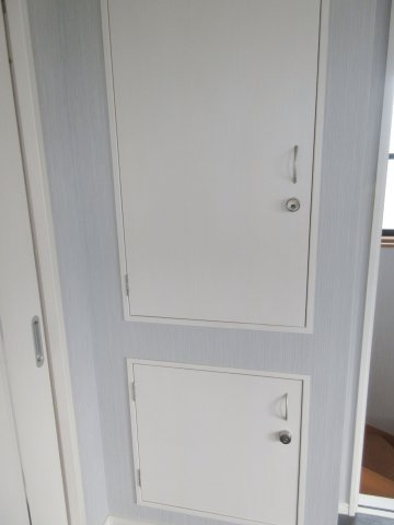 福生市熊川　売事務所のその他|書類庫(鍵付き)