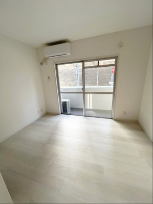 【居間・リビング】 | SunMark平尾駅前 | 別号室の写真になります。現況優先。