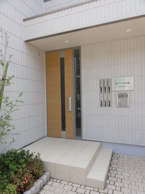 川崎市幸区小向西町１丁目の賃貸マンションのエントランス|★オートロック付★