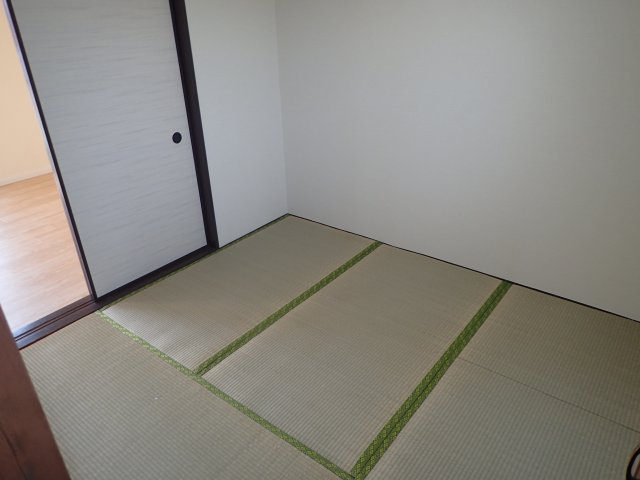 サンハイツの和室