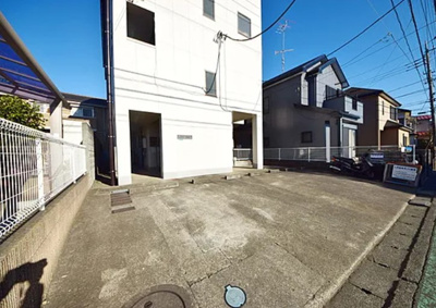 【駐車場】 | ティンカーベル